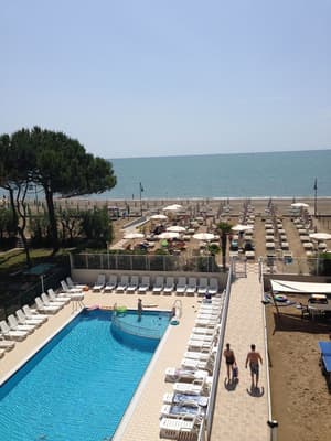 thumbnail: Outdoor pool