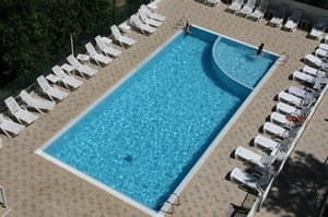thumbnail: Outdoor pool