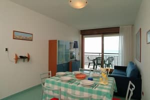 thumbnail: In-room dining