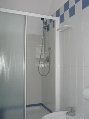 thumbnail: Bathroom shower