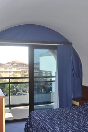 thumbnail: Balcony