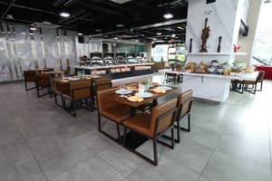 thumbnail: Breakfast area