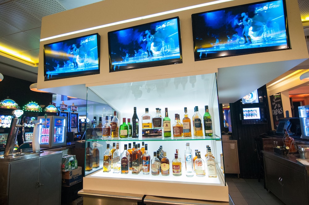 Snack bar
