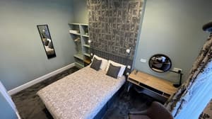 thumbnail: Room