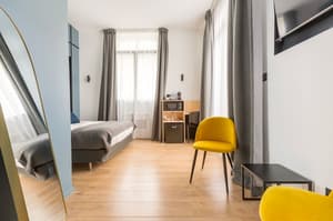 thumbnail: Room
