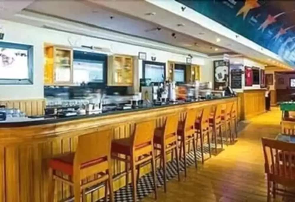 Sports bar
