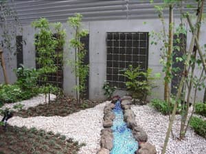 thumbnail: Exterior