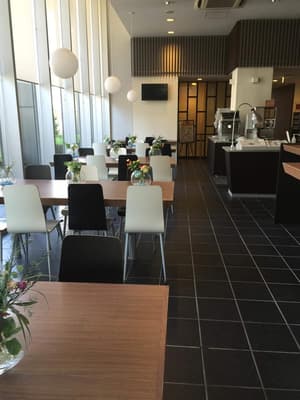 thumbnail: Restaurant