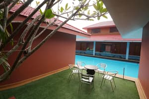 thumbnail: Exterior