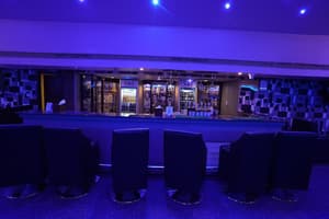 thumbnail: Bar (on property)
