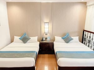 thumbnail: Room
