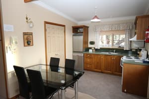 thumbnail: In-room dining