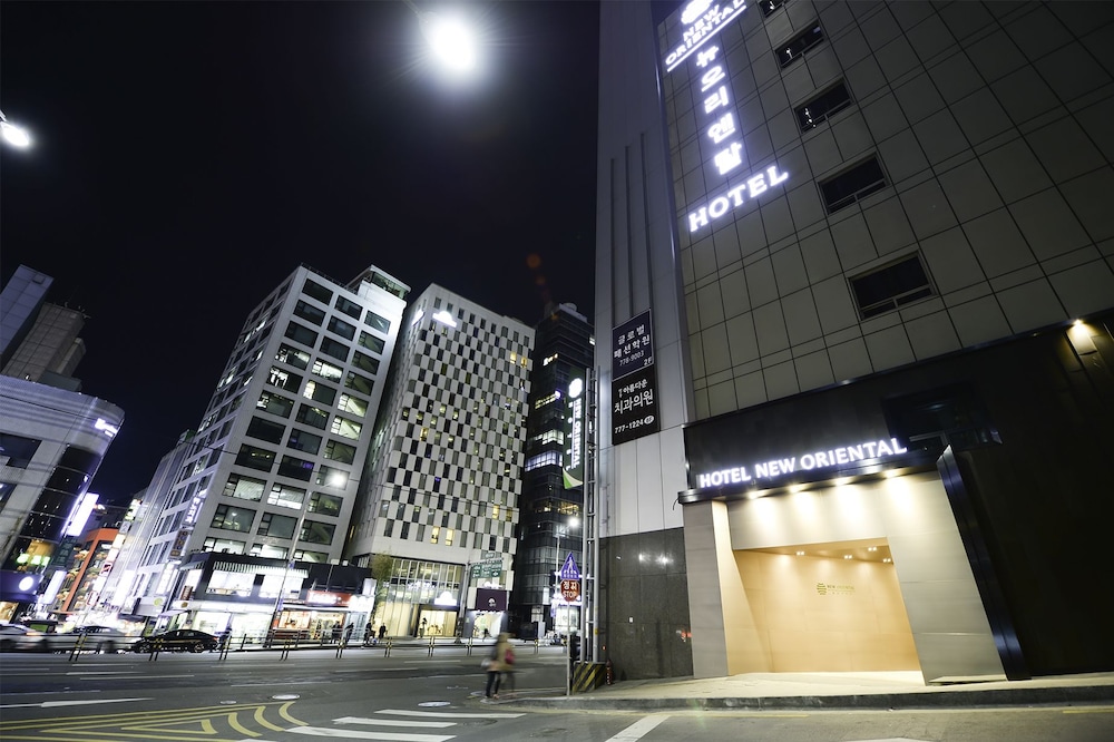 Front of property - evening/night