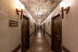 thumbnail: Hallway