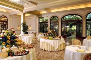 thumbnail: Restaurant