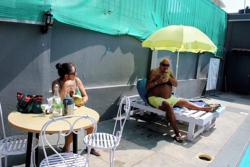 Sundeck