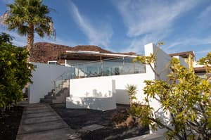 thumbnail: General view