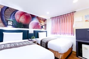thumbnail: Room