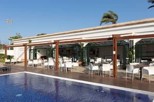 thumbnail: Poolside bar
