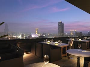 thumbnail: Bar (on property)