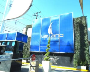 thumbnail: Exterior detail