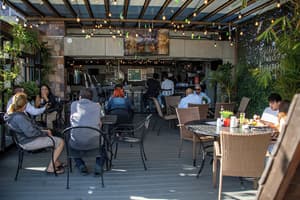 thumbnail: Restaurant
