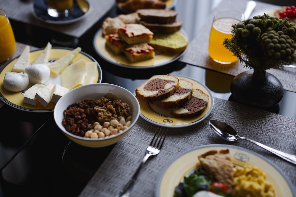 Breakfast meal