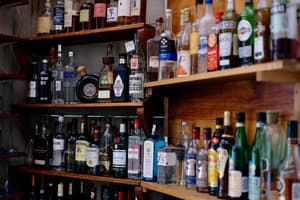 thumbnail: Bar (on property)