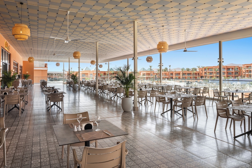 Restaurant-cafeteria