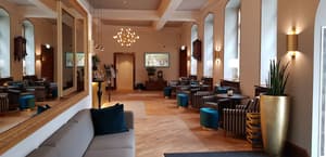 thumbnail: Lobby sitting area