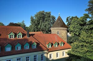 thumbnail: Exterior