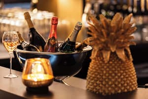thumbnail: Bar (on property)