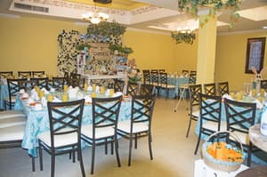 thumbnail: Restaurant