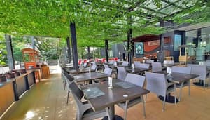 thumbnail: Restaurant