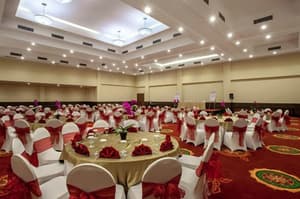 thumbnail: Banquet hall