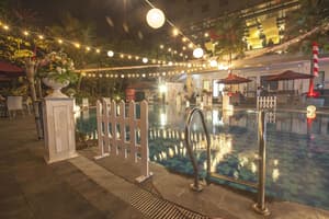 thumbnail: Outdoor wedding area
