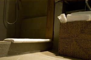 thumbnail: Bathroom amenities