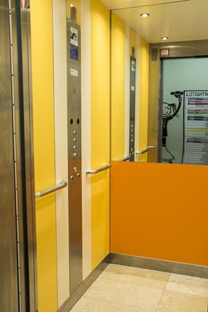 thumbnail: Elevator
