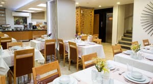 thumbnail: Restaurant