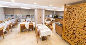 thumbnail: Restaurant
