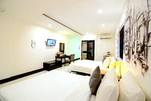 thumbnail: Room