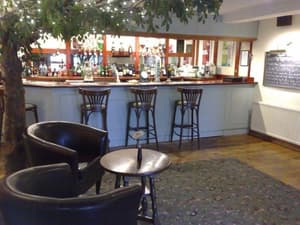 thumbnail: Bar