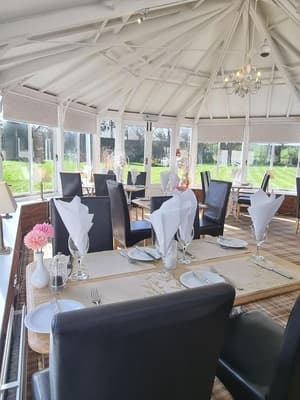 thumbnail: Restaurant