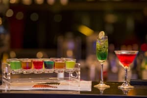 thumbnail: Poolside bar