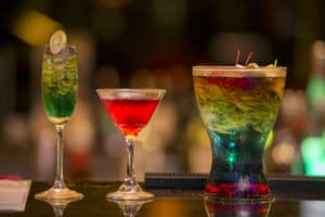 thumbnail: Poolside bar
