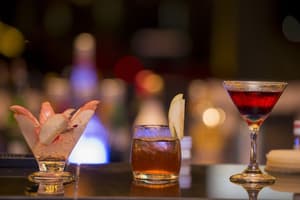 thumbnail: Poolside bar