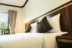 thumbnail: Room