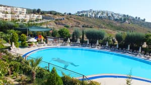 thumbnail: Outdoor pool