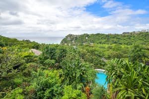 thumbnail: Property grounds