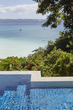 thumbnail: Infinity pool